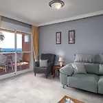 Apartament Fantastic Beachfront *