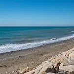 Fantastic Beachfront Estepona