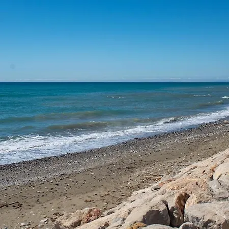 Fantastic Beachfront Apartment