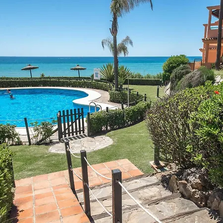 Fantastic Beachfront Apartament